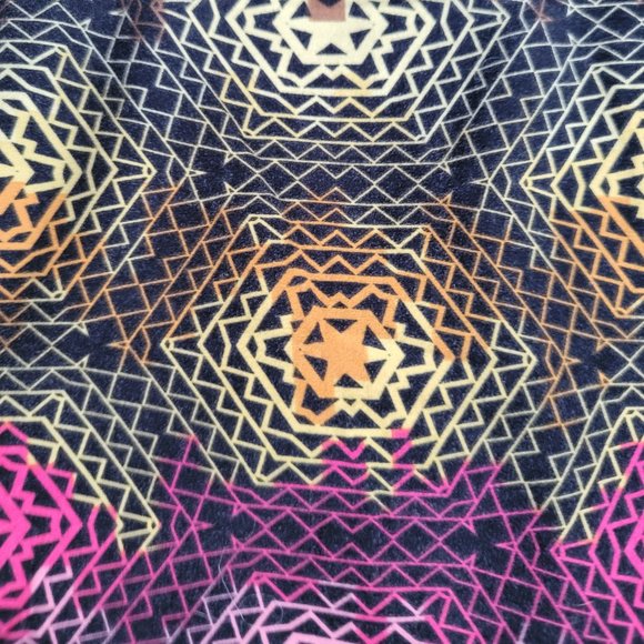 Tall and Curvy LuLaRoe Bright Pink Green Geometric Buttery Soft Leggings XXL - Picture 3 of 16